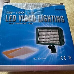 NEEWER CN-160 LED VIDEO LIGHT FOR NIKON CANON PENTAX CAMERA